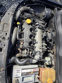 Díly opel astra h 1.9 cdti - 2