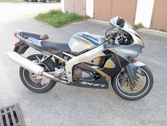 Kawasaki ZX6R (1999) - 2
