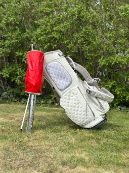 ⛳ TaylorMade golfový bag + sběrač plný míčků ZDARMA - 2
