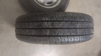 Kola ford transit 215/75/16 - 2