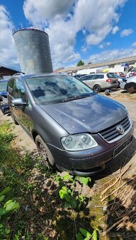 Volkswagen Touran 2.0 TDi 125kW náhradní díly - 2