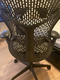 Herman Miller Mirra židle kancelářská, herní - 2