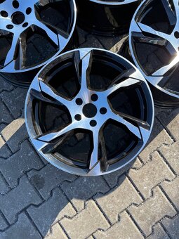 Alu černé 5x108r18 8J et49 - 2