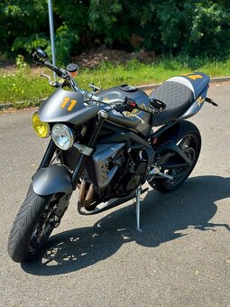 Triumph Street Triple 675 R TOP 2011 - 2