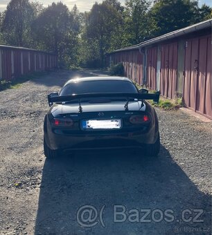 univerzalni polohovatelne kridlo na auto - 2