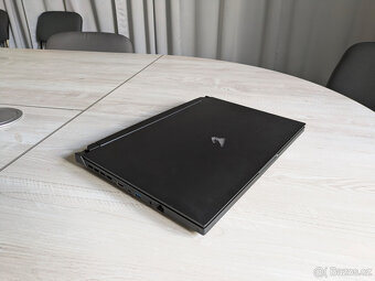 Herní notebook Gigabyte Aorus 15 P XD - 2