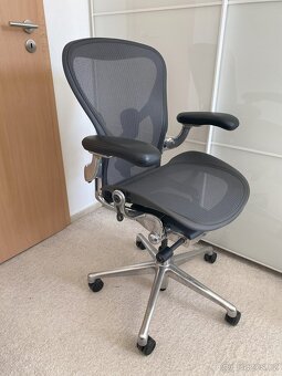 Kancelářská židle Herman Miller Aeron B Exclusive NOVÁ - 2