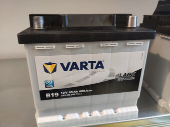 Autobaterie VARTA Black Dynamic 45Ah 400A B19 - 2
