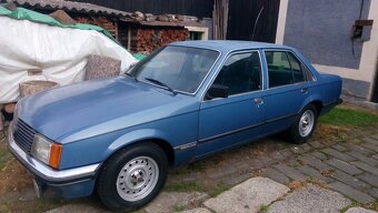 Opel Rekord -E - 2
