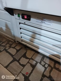 Velká dvoudveřová profi lednice - 2