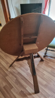 Kulatý stůl 110cm + židle - 2