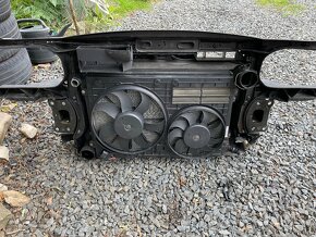 Touran 2.0 tdi 103kw chladičová stěna - 2