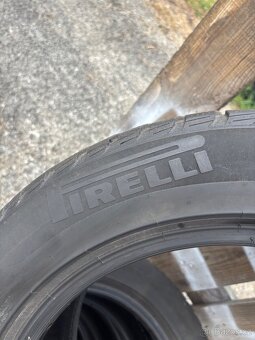 Pirelli zimní 225/55 R17 5mm - 2
