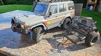 RC model RGT 1/10 Rescuer LC76 4WD - 2