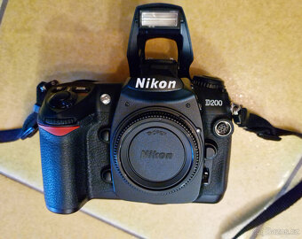 Nikon D200 - 2