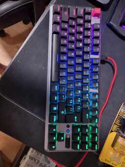 Herni klavesnice Yenkee YKB 3000CZ usb-c/usb-a - 2