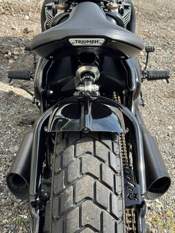 Triumph Bobber - 2
