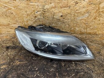 PRAVÉ PŘEDNÍ XENONOVÉ SVĚTLO AUDI Q7 4L 4L0941004A - 2