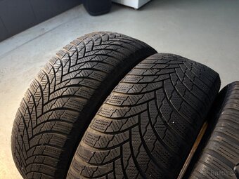 Zimní pneu Barum 225/45R17 - 2
