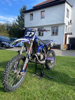 Yamaha YZ 125 - 2