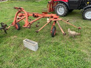 Obraceč sena nesený - 2