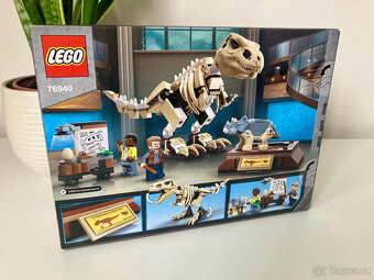 LEGO 76940 - Výstava fosílií T-Rexe - 2
