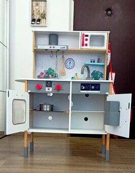 Dětská kuchyňka dřevěná - 2