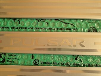 dekorativní ozdobné a ochranné lišty prahu Nissan Pulsar (C1 - 2