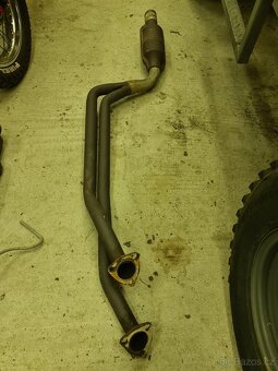 Výfuk BMW e39 523i - 2