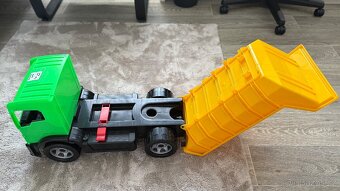 Prodám auto Tatra - 2