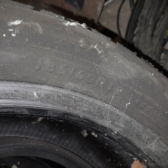 Pneu 185/60 r15 - 2
