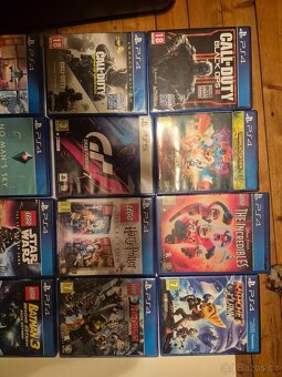 Playstation 4 a 5 - 2