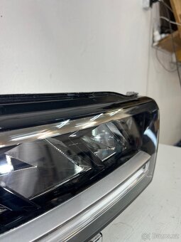 Světlo právě VW T-ROC - 2