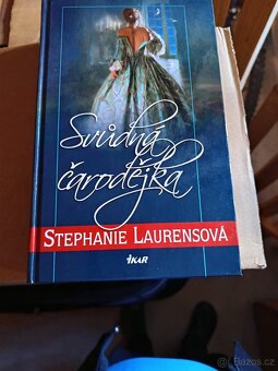 Julia Quinnová, Stephanie Laurensova - 2