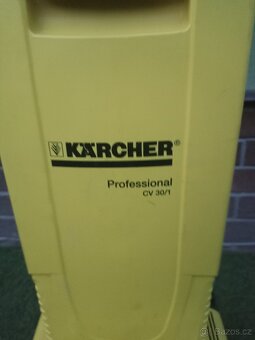 Vysavač Karcher - 2