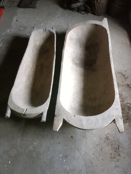 DLABANÉ DŘEVĚNÉ KORÝTO - 2