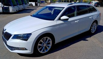 Superb  2.0  Tdi  DSG  Style - 2