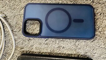 IPhone 12 Pro - příslušenství - 2