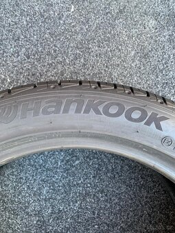 245/45R19 89W - 2