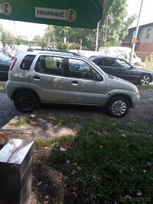 Suzuki Ignis 1.3 i 16 V 61 kW - 2