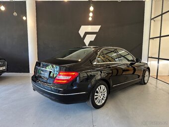 MERCEDES-BENZ C 220 CDI 125KW 7G TRONIC TOP VÝBAVA ELEGANCE - 2