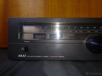 stereo tuner AKAI AT-2250 - 2