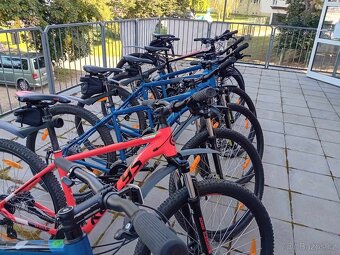 ZÁNOVNÍ HORSKÁ KOLA KELLYS SPIDER S VYBAVENÍM - 2