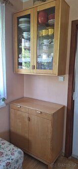 Prodám příborník s vitrínou, dřevo, bříza - 2