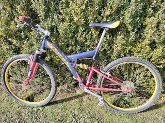 Juniorské celoodpružené horské kolo Target Gepard 26" - 2