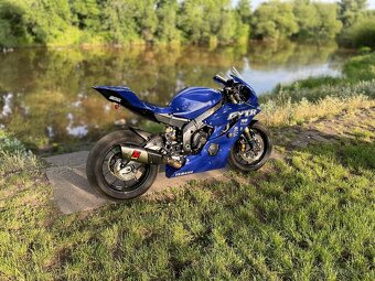 Yamaha R6 - 2