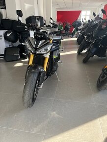 TIUMPH SPEED TRIPLE 1200RS - 2