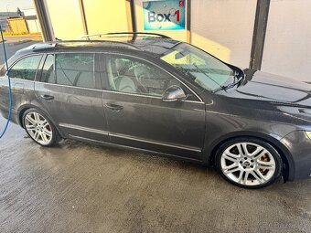 Škoda Superb 3.6 191kw 2010 veškeré díly na prodej - 2