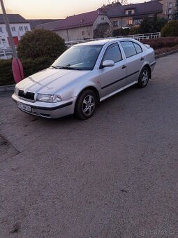 Škoda Octavia 1.8i - 2