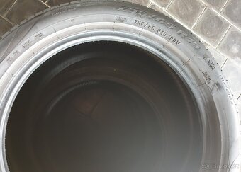 Pirelli Scorpion, 255/45R19. - 2